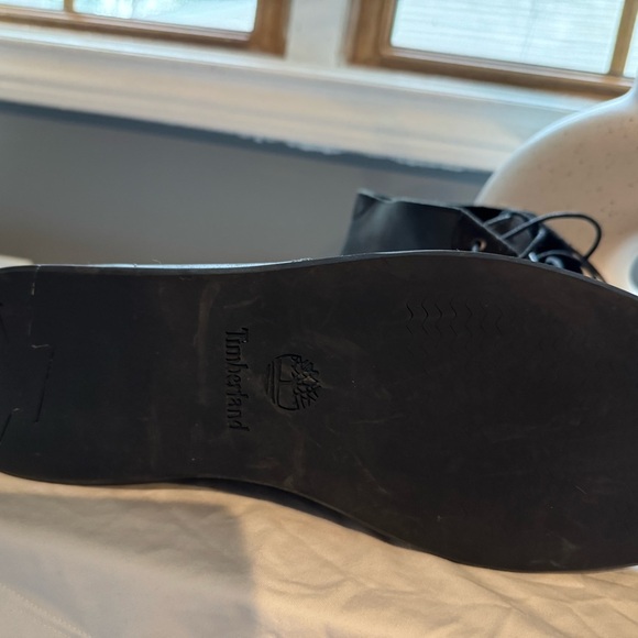 Timberland Black Chukka Boots Sleek Leather Design - Picture 6 of 7